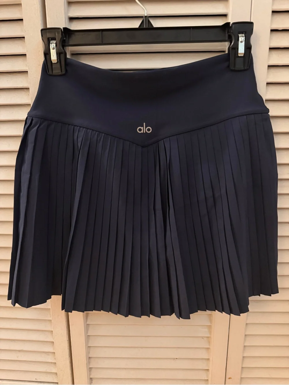 ALO Yoga Grand Slam Tennis Pleated Mini Skirt in Navy Blue - M